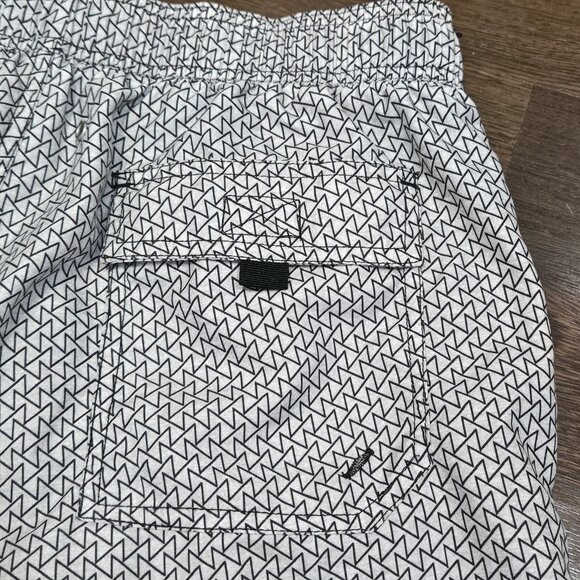Calvin Klein Swim Shorts Zig-Zag Pattern Drawstring Waist | Size Medium - Picture 3 of 11